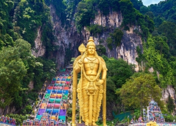 Batu Caves Malaysia: Mengenal Gua Ikonik dengan Patung Murugan