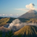 Gunung Semeru: Fakta dan Keunikan Gunung Tertinggi di Jawa