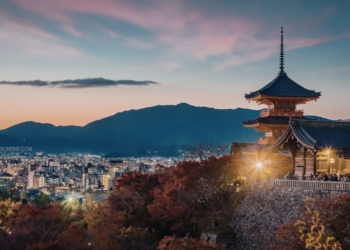 Kyoto Jepang dan 13 Tempat Wisata yang Wajib Dikunjungi