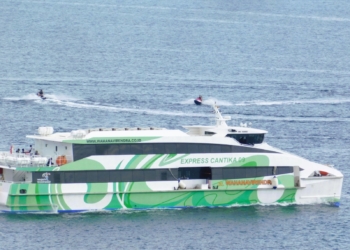 aktivitas jet ski di senggigi