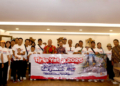 jne melepas karyawan yang melakukan perjalanan tirta yatra