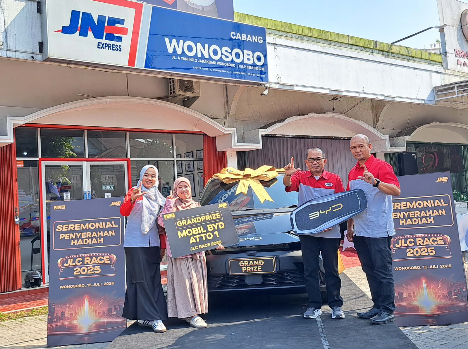 member jlc jne mendapat hadiah mobil listrik