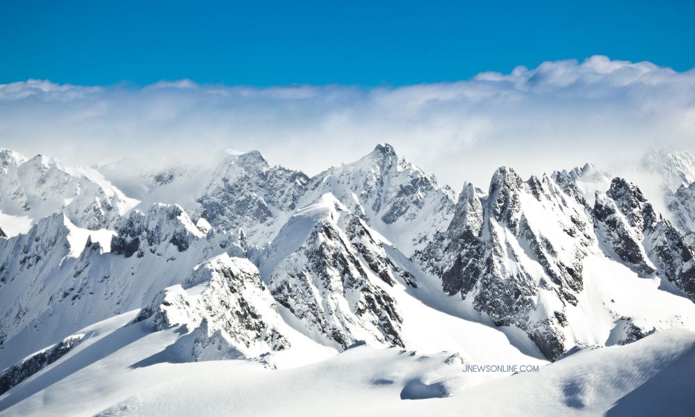 Swiss Alps: Pesona Pegunungan Bersalju yang Memikat Wisatawan Dunia