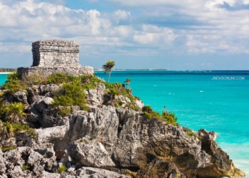 Tulum Meksiko: Kota Kuno Suku Maya dengan Panorama Laut Karibia