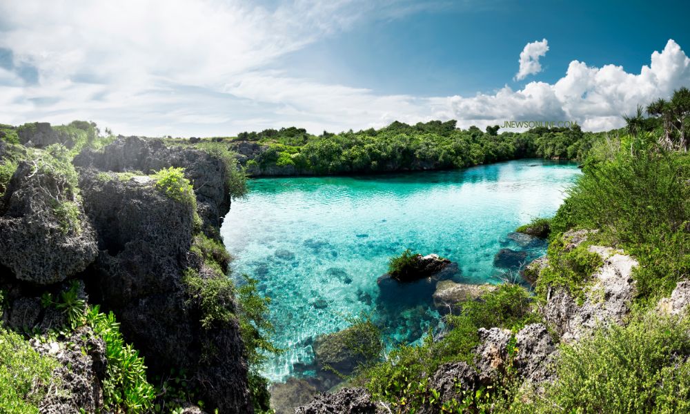 Weekuri Lagoon: Laguna Air Asin di Sumba dengan Pesona Alam yang Memikat