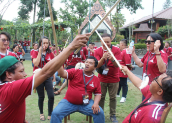 lomba agustusan di sela-sela acara retret po jne di yogyakarta
