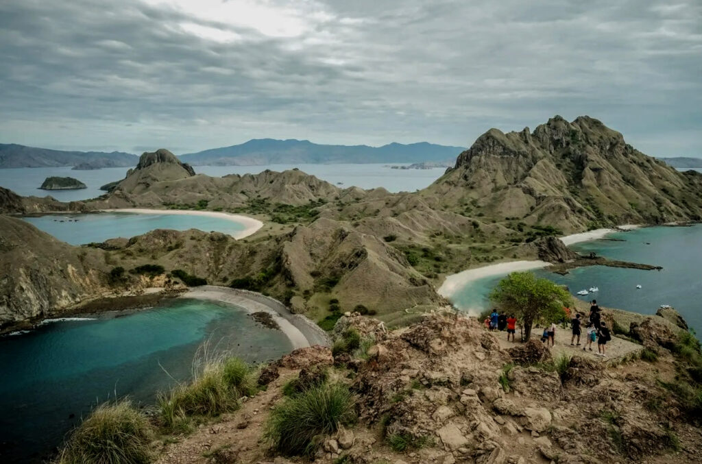 destinasi wisata utama di NTT, seperti Labuan Bajo dan Taman Nasional Komodi, berangsur normal