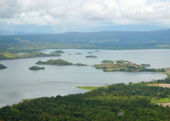 Danau Sentani, dari Keindahan Alam hingga Kampung-Kampung di Atas Air