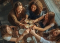 Fika Swedia: Tradisi Minum Kopi yang Lebih dari Sekadar Coffee Break