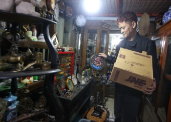 pasar klithikan pakuncen