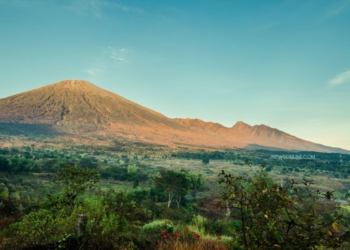 Gunung Rinjani: Keindahan Alam dan Fakta Menarik tentang Gunung Ikonik di Lombok
