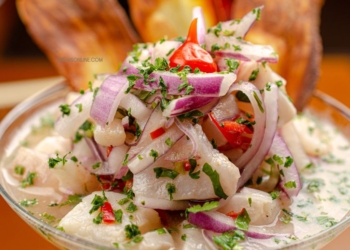 10 Makanan Khas Peru yang Wajib Dicoba, dari Ceviche hingga Anticuchos